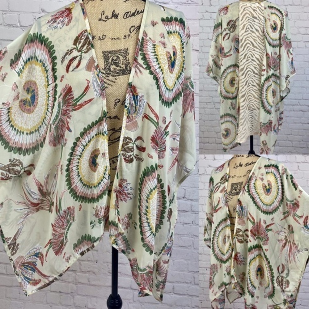 Umgee Feather Print Kimono